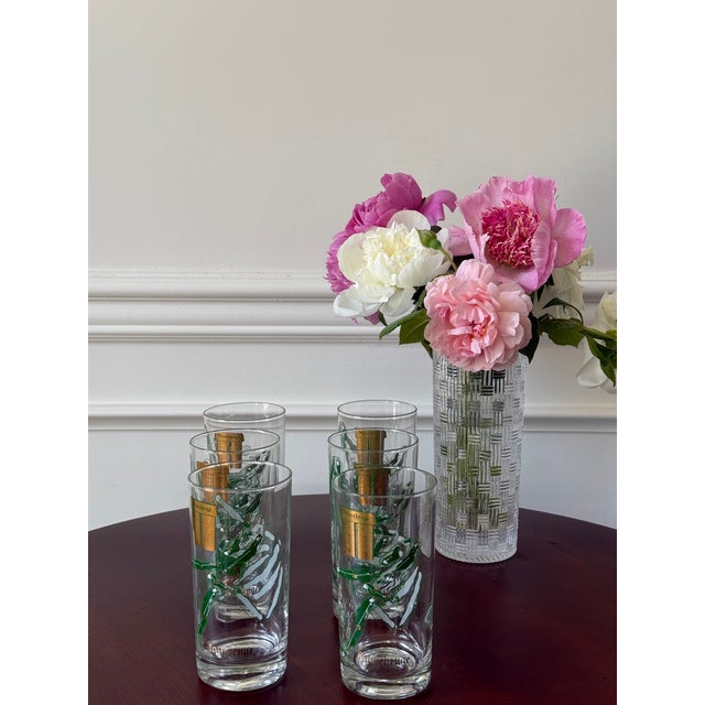 This is a wonderful set of vintage highball glasses representing Stonehenge golf course These were found at a small shop...
