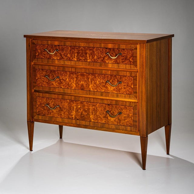 Mid-Century Modern Chest of Drawers in Burl For Sale - Image 3 of 10