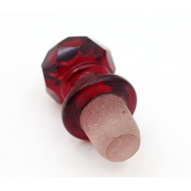 Traditional Vintage Faceted Red Glass Bottle Stopper For Sale - Image 3 of 3