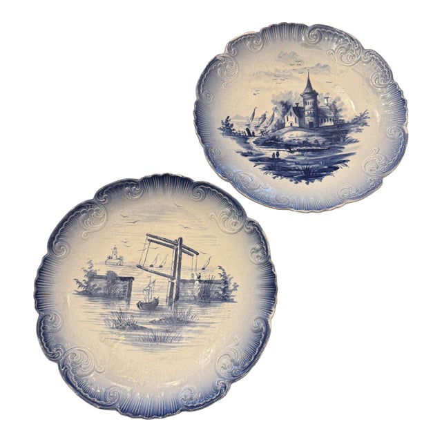 Early 19th Century German Rococo Blue and White Plates a Pair For Sale