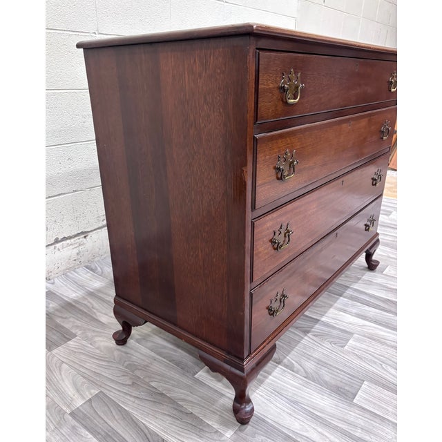 Antique Chippendale Style Mahogany Four Drawer Chest of Drawers Bachelor’s Chest For Sale - Image 4 of 12
