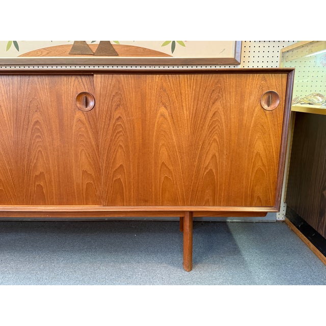 Danish Teak Sliding Door Credenza C1960s Attributed to Fredrik Kayser For Sale In Chicago - Image 6 of 18
