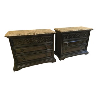 Thomasville Hemingway Nightstands, 2 Pieces For Sale