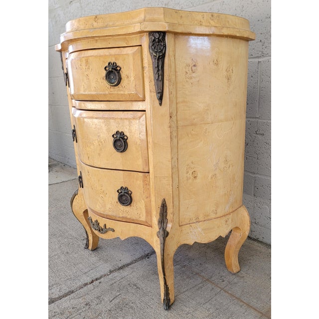 French Louis XVl Style End Table Small Chest For Sale - Image 3 of 13