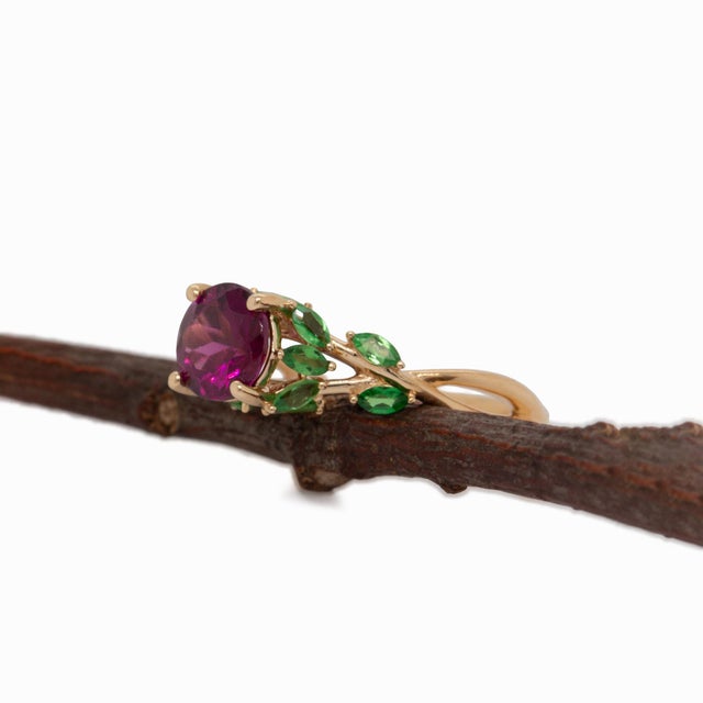 Metal 1.4cts Purple Garnet Ring With Tsavorite Accents: Solid 14k Gold, Round 7mm For Sale - Image 7 of 10