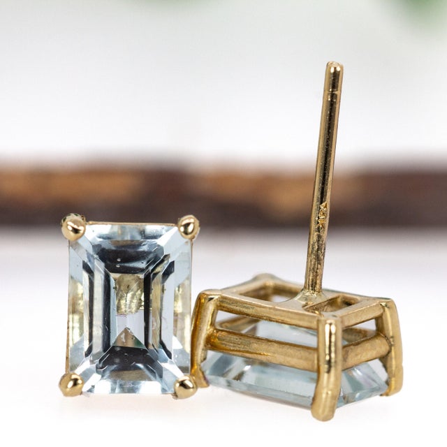 Metal 7x5mm - Solitaire Aquamarine Studs in 14k Solid Gold-Set of 2 For Sale - Image 7 of 7