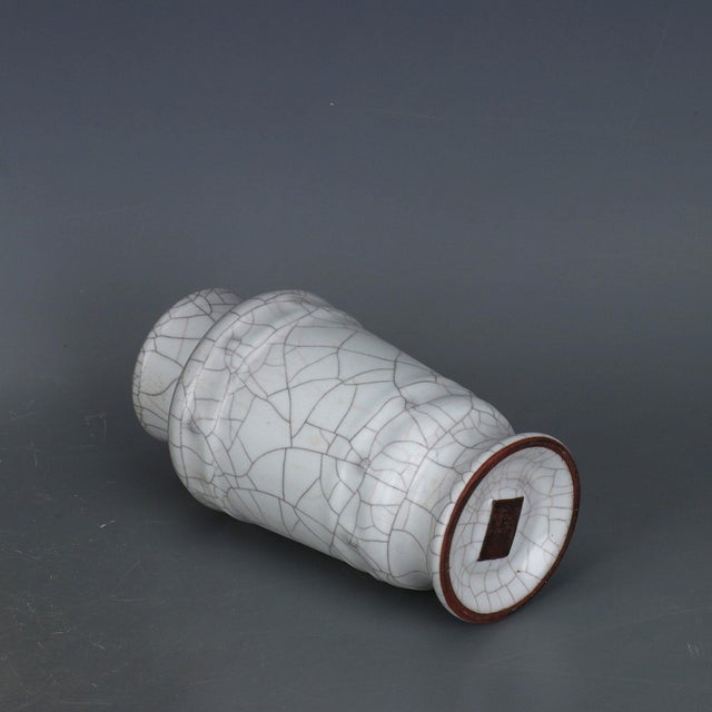 "W-12cm,H-20cm Experience the beauty and elegance of Chinese history with our Chinese Vintage Porcelain Handcrafted with...