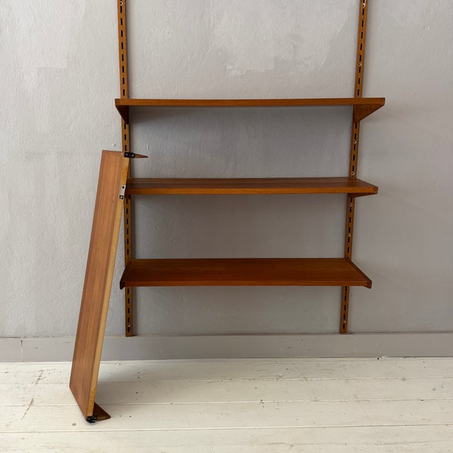 1960s Mid-Century Modern Danish Teak Wall Shelving System by Kai Kristiansen for FM Møbler, 1965 For Sale - Image 5 of 11