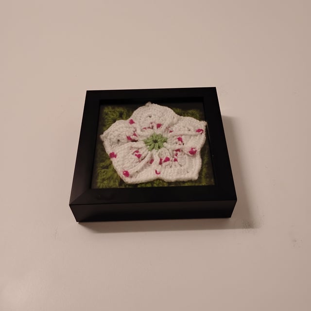 Connecticut Mountain Laurel State Flower Fiber Art For Sale In New York - Image 6 of 8