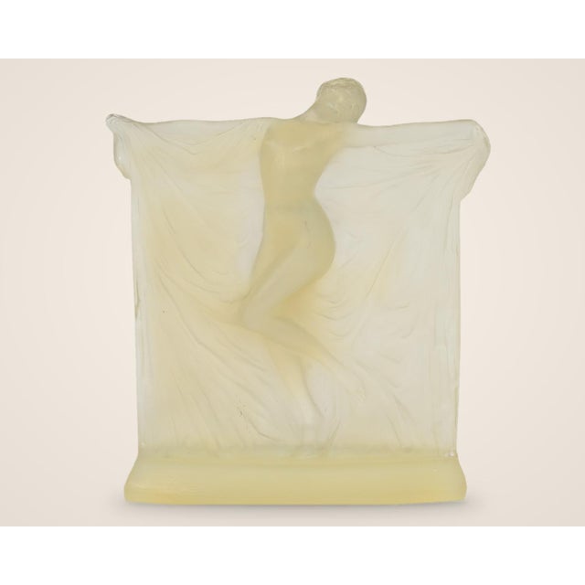 René Lalique, Butterscotsh Thais Statuette, 1925, Glass For Sale - Image 9 of 9