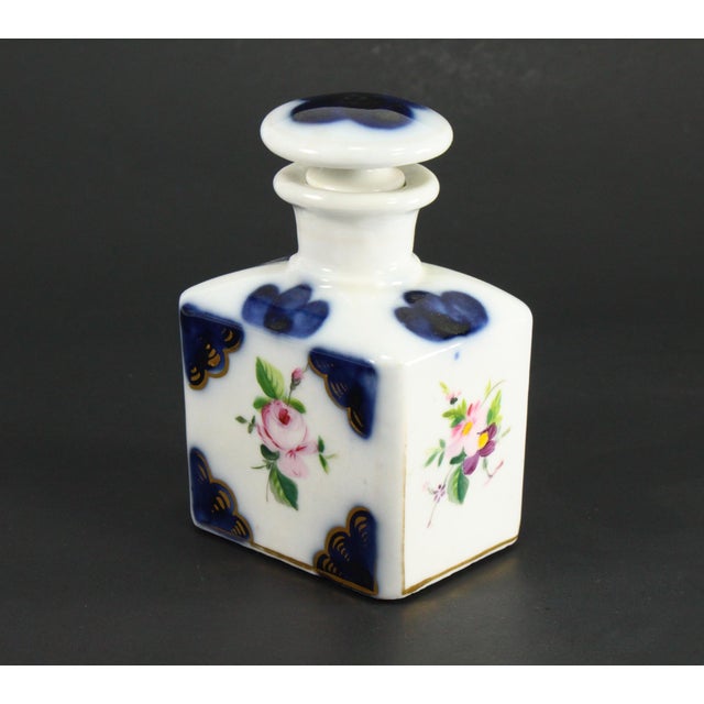 Art Nouveau 19th C. Old Paris Porcelain Perfume Vanity Bottle Blue & White Flowers & Gold For Sale - Image 3 of 11