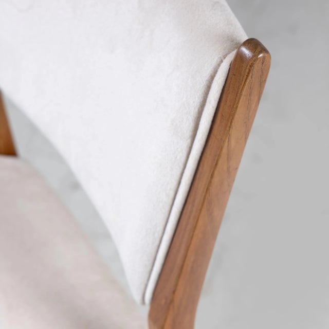 White Velvet Chairs by Gio Ponti for Isa Bergamo, 1950s, Set of 6 For Sale - Image 10 of 11