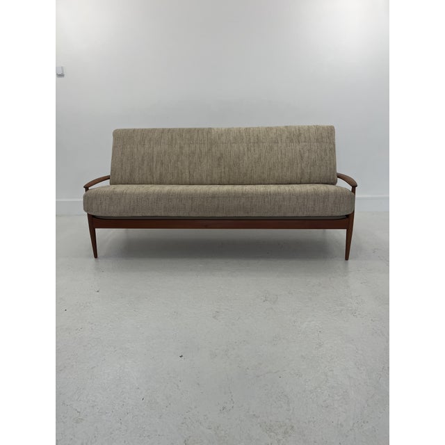 FD 118 Teak Sofa by Grete Jalk for France & Daverkosen, 1950s For Sale - Image 13 of 14