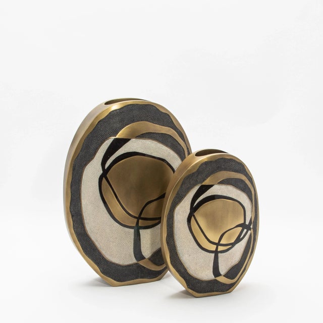 Modern Vase in Shagreen With Shell and Brass Details by R&y Augousti For Sale - Image 9 of 10