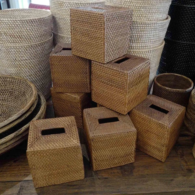 2020s Tea Stained Rattan Tissue Cover For Sale - Image 5 of 7