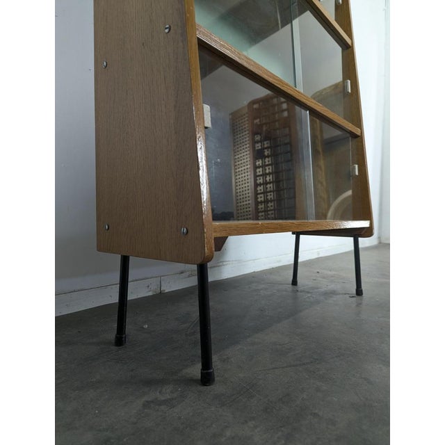 Étagère in the style of Guariche, 1950s For Sale - Image 6 of 8