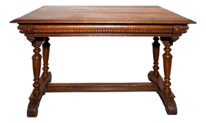 Draw-Leaf Dining Table in Oak