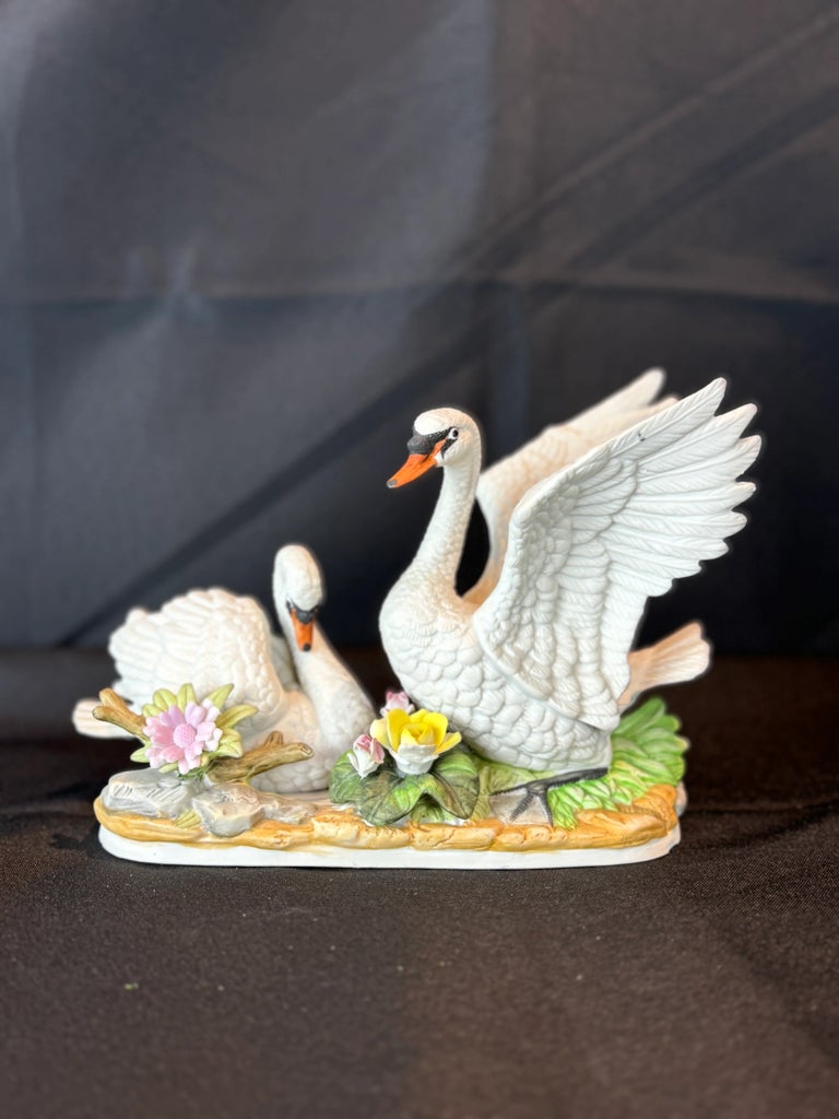 Vintage Capodimonte Nuova by Filli Savastano Double Doves With