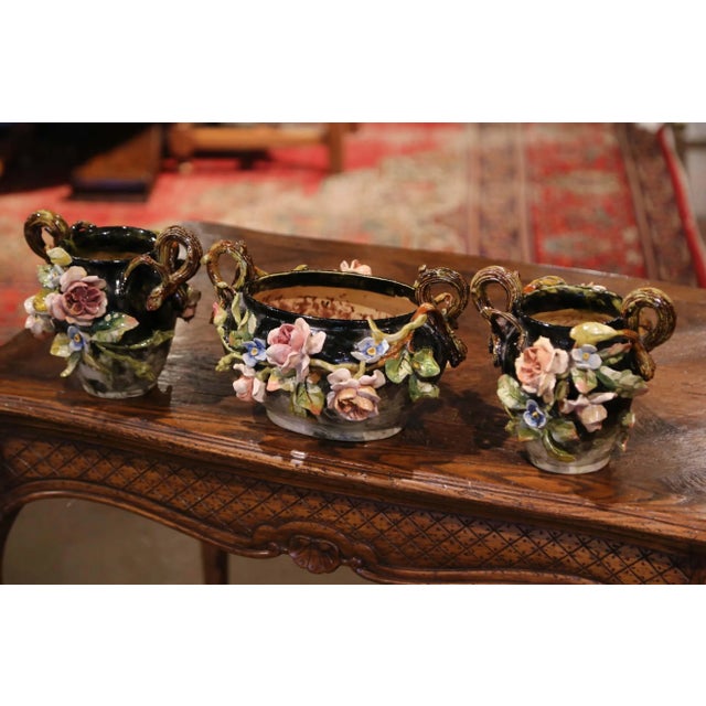 French Pair of 19th Century Hand Painted Barbotine Ceramic Vases & Matching Cache-Pot For Sale - Image 3 of 10