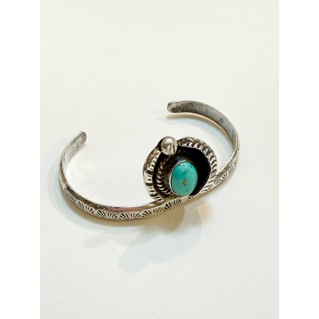 Vintage Southwest Navajo Style Sterling Silver Stamped Turquoise Leaf Cuff Bracelet For Sale In Seattle - Image 6 of 8