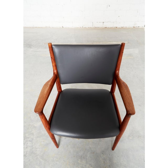 JH-513 Armchair by Hans J. Wegner for Johannes Hansen, 1960s For Sale - Image 18 of 18
