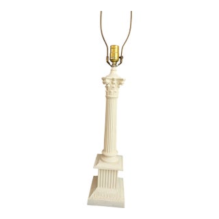 Mid 20th Century Hollywood Regency Style Neoclassical Table Lamp For Sale