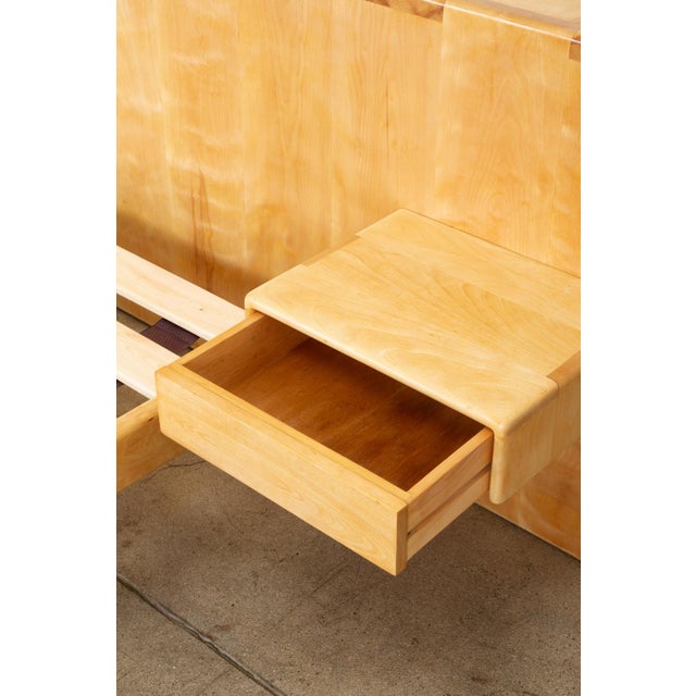 Maple Platform California King Bed With Floating ...