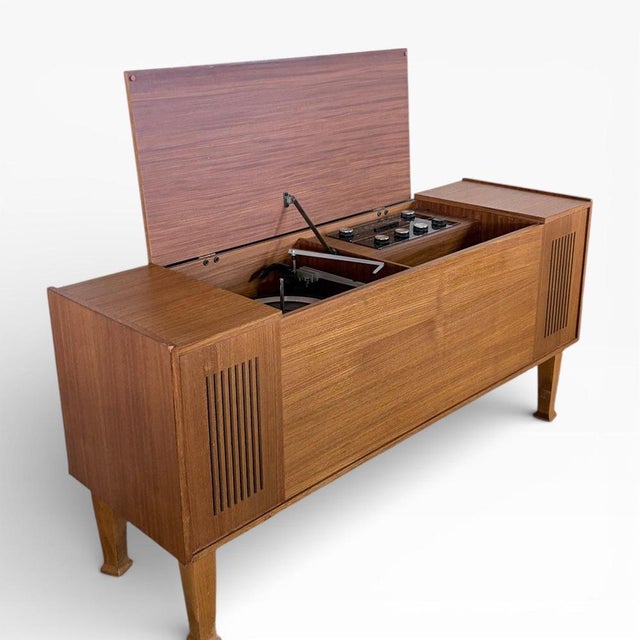 Vintage Teak Stereosound Radiogram For Sale - Image 5 of 8