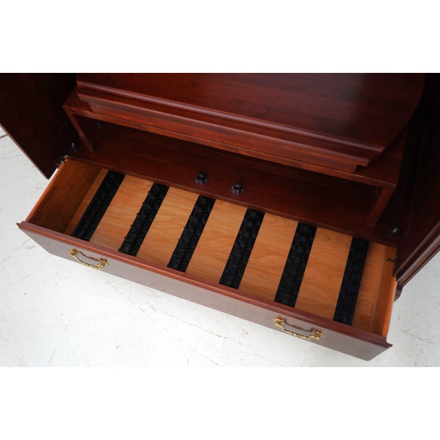 1990s Ethan Allen Georgian Court Cherry Tv Entertainment Cabinet For Sale - Image 5 of 18