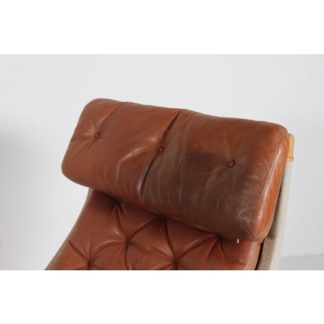 Bruno Mathsson Set of Pernilla Lounge Chair and Ottoman in Beech and Aniline Leather by Bruno Mathsson for Dux, Sweden, 1994 For Sale - Image 4 of 18