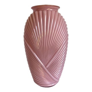 Vintage Postmodern Deco Ribbed Pink Glass Vase For Sale