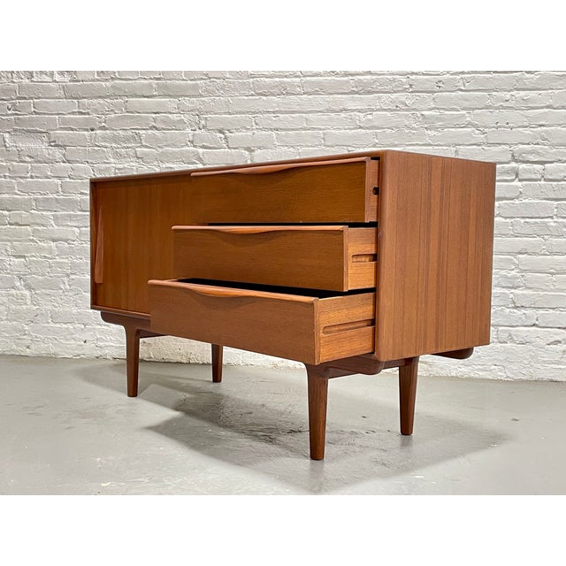 Wood Apartment Sized Mid Century Modern Styled Sculptural Credenza / Media Stand / Sideboard For Sale - Image 7 of 11