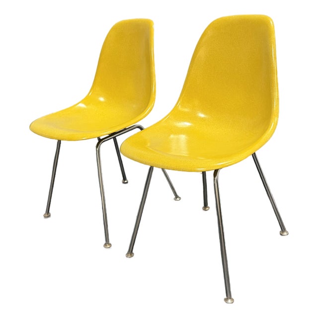 Modernica Case Study Fiberglass H-Base Side Chairs, Pair For Sale