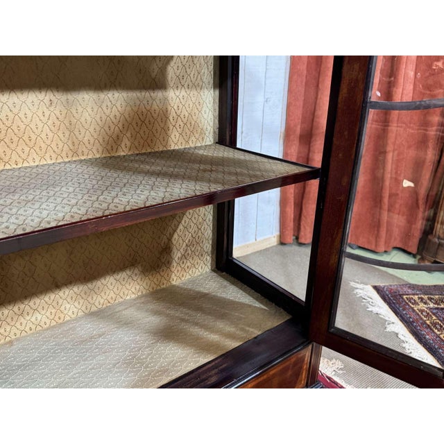 Late 19th Century English Mahogany Display Cabinet For Sale - Image 15 of 17