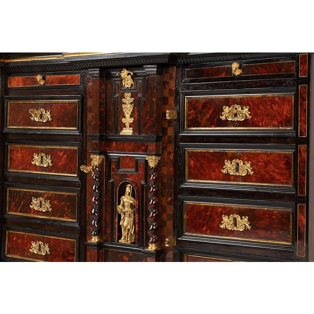 Baroque Antique Monetiere in Ebony and Tortoiseshell Finish, 1680 For Sale - Image 3 of 11