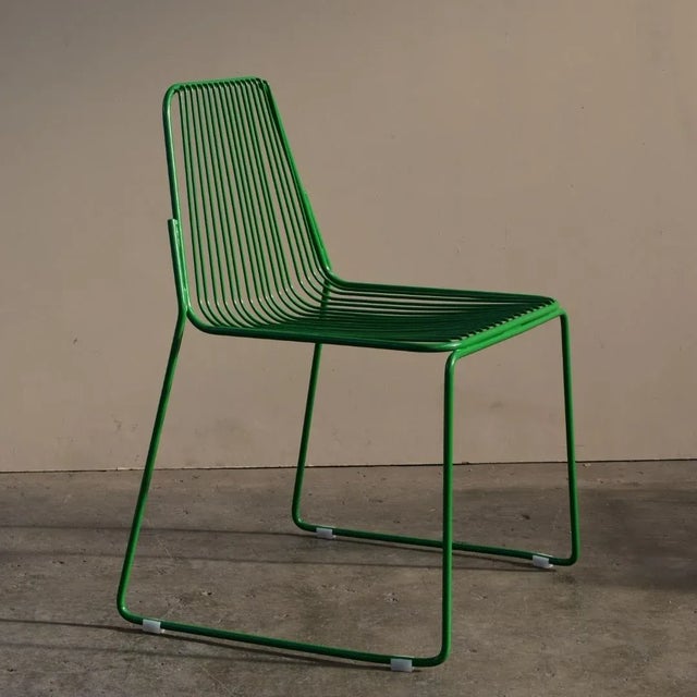 A set of memories stratify in the lightness of the Baiadera sessions. The memory of the loungers covered with that striped...