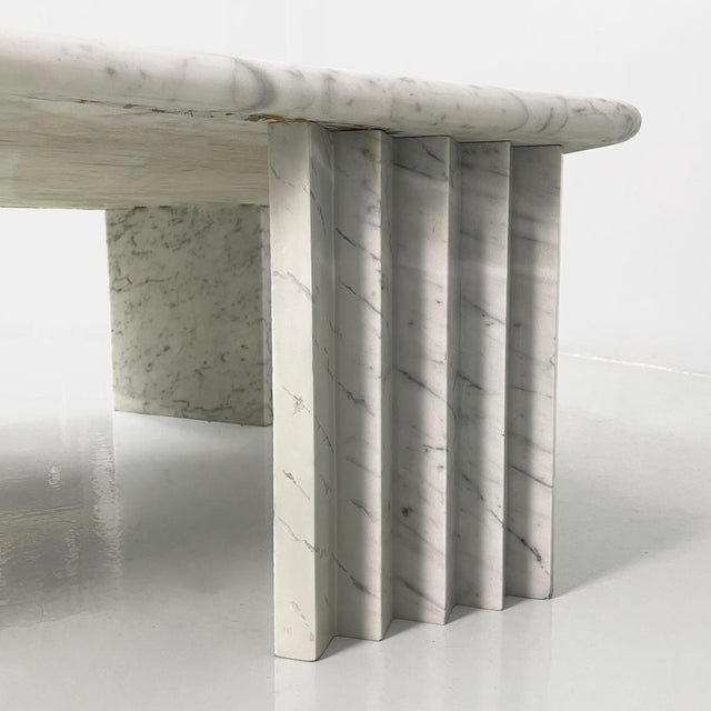 Italian Modern Rectangular Coffe Table in White Marble by Carlo Scarpa, 1980s, 1970s For Sale - Image 16 of 18