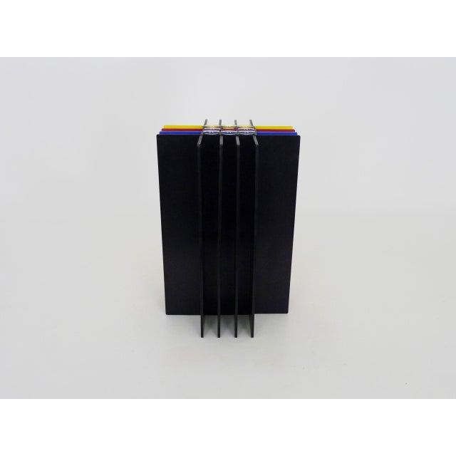 Memphis Vase in Acrylic Glass from Reg Design Amsterdam, 1980s For Sale - Image 3 of 11