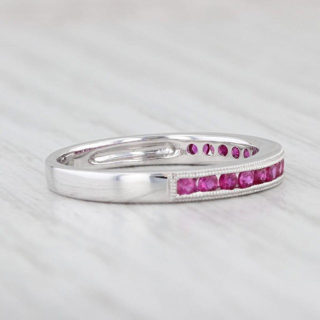 2020s New 0.30ctw Pink Magenta Sapphire Ring 14k White Gold Stackable Band Size 6.5 For Sale - Image 5 of 8