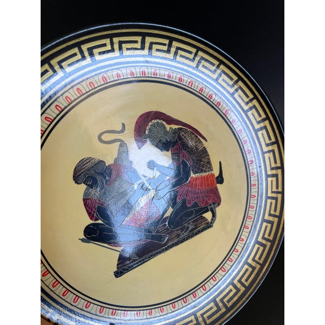 Greek Handpainted Trojan War Black Figure Pottery Plate - Achilles Tending Patroclus For Sale In Las Vegas - Image 6 of 9