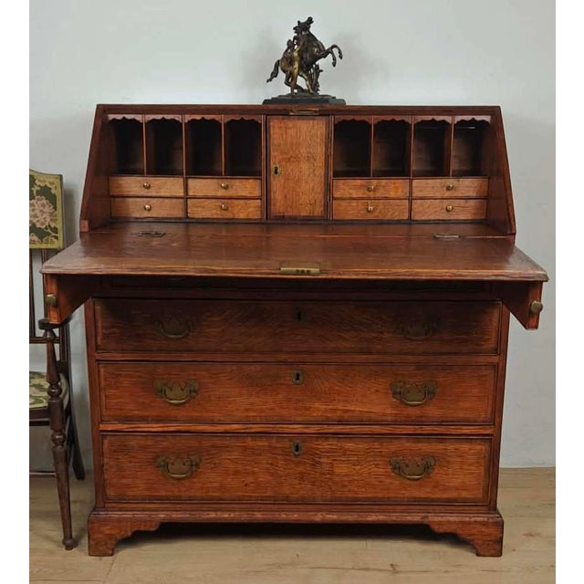 This is a gorgeous George III Writing Bureau Desk that is sure to complement a period era living room or office home...