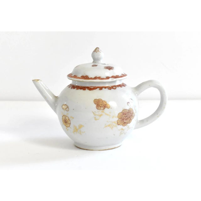 Antique 18th Century Chinese Export Porcelain Teapot For Sale - Image 4 of 10