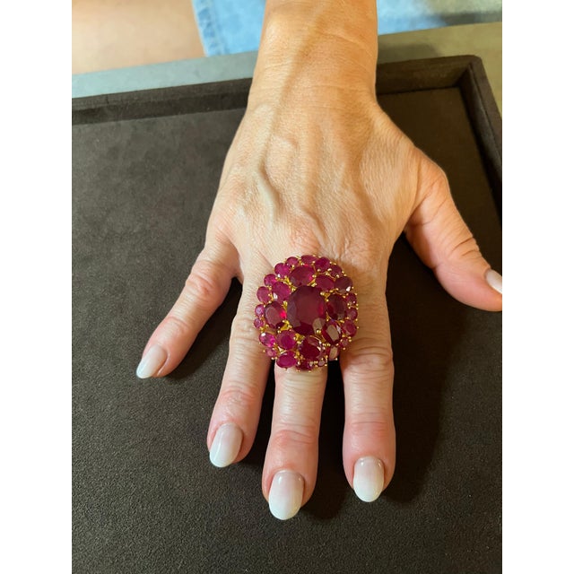 Bochic "Orient" Vintage Natural Ruby Cocktail Ring Set In 18K Gold, Certificate For Sale - Image 10 of 11