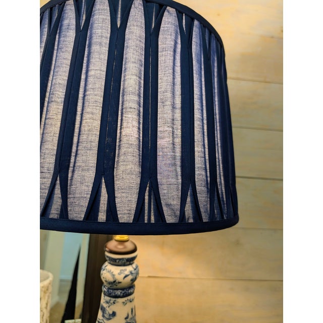 1950s Whimsical Vintage Blue & White Porcelain Rabbit Figural Table Lamp For Sale - Image 10 of 10