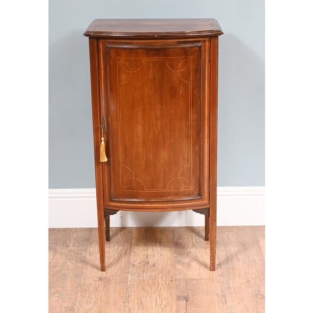 Sheraton Revival Bow Front Side Cabinet in Mahogany, 1890 For Sale - Image 9 of 9