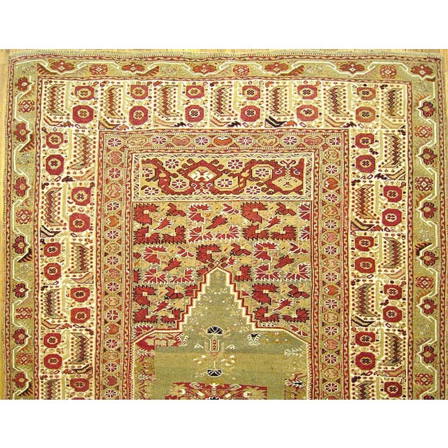 Turkish 1940 Vintage Turkish Ghiordes Oriental Carpet, in Small Size w/ Central Medallion For Sale - Image 3 of 4