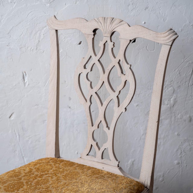 Mid 18th Century A Similar Pair of English Chippendale Side Chairs, c.1760 For Sale - Image 5 of 15