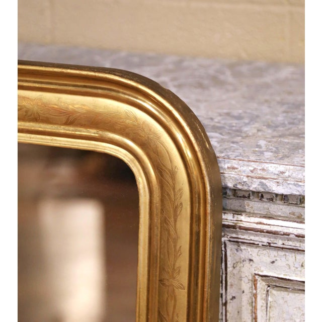 French 19th Century French Louis Philippe Giltwood Mirror With Engraved Floral Motifs For Sale - Image 3 of 6