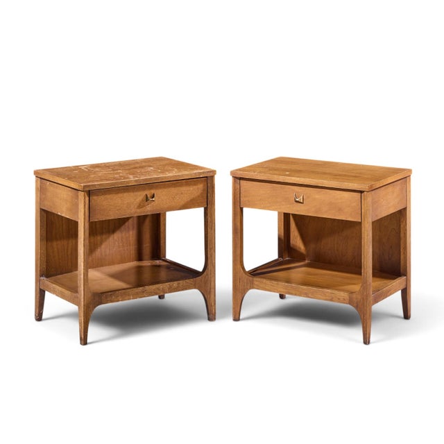 Mid-Century Modern Broyhill Brasilia Mid Century Walnut and Brass Nightstands - Pair For Sale - Image 3 of 11