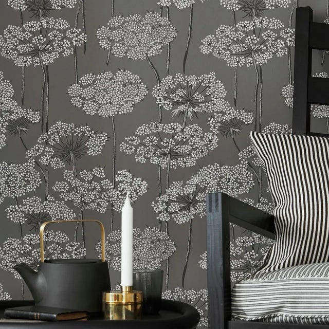 Borastapeter Sample - Borastapeter Ingrid Wallpaper in Grey For Sale - Image 4 of 4
